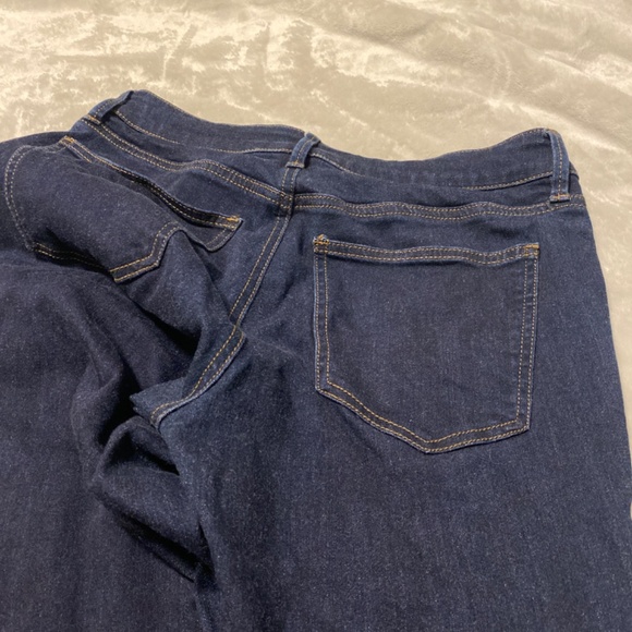 Ann Taylor skinny jeans size 4 curvy fit - Picture 4 of 4